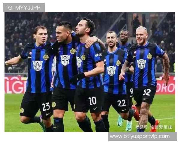 国米官方公布11月最佳球员候选名单劳塔罗迪马尔科博尼泽林斯基争夺荣誉