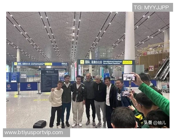 塞蒂恩离任前更衣室失控球员关系降至冰点引发关注